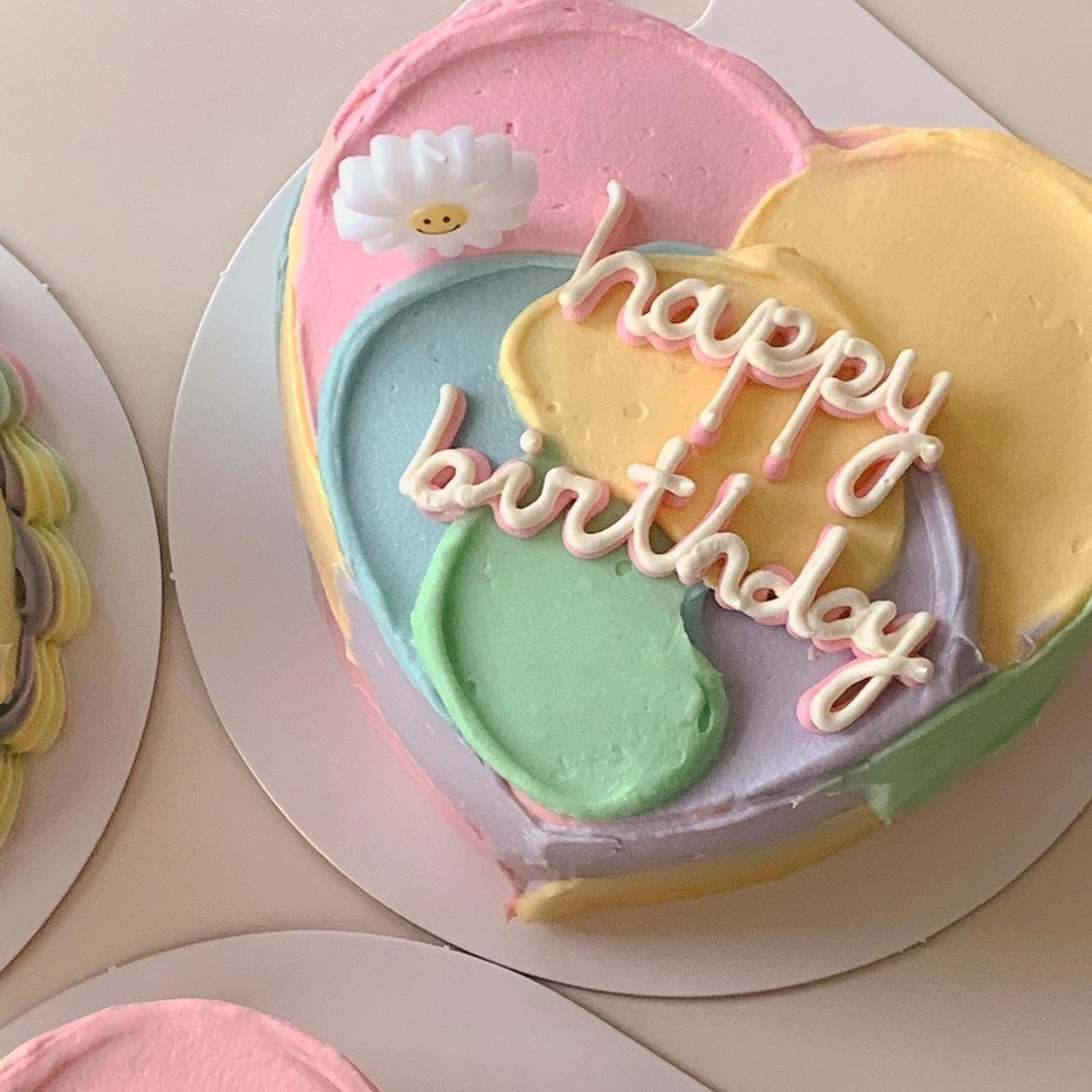 daraxpich's tweet image. HAPPY BIRTHDAY LEE JENO 👑 &amp;lt;3!!
🎂💚 

Terima kasih sudah memberikan banyak kebahagiaan lewat senyuman dan tawa mu, semoga kita bisa cepet ketemu !

#푸른봄_피어날_제노의_스물둘
#HAPPYJENODAY
#EyeSmilePrinceJenoDay
@NCTsmtown_DREAM