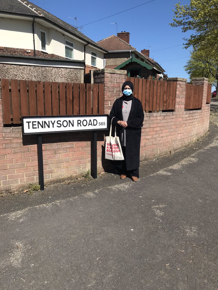 Lovely afternoon out in the sunshine speaking to voters in Herringthorpe about local issues <a href="/LabourRotherham/">Rotherham Labour</a> #LocalElections2021