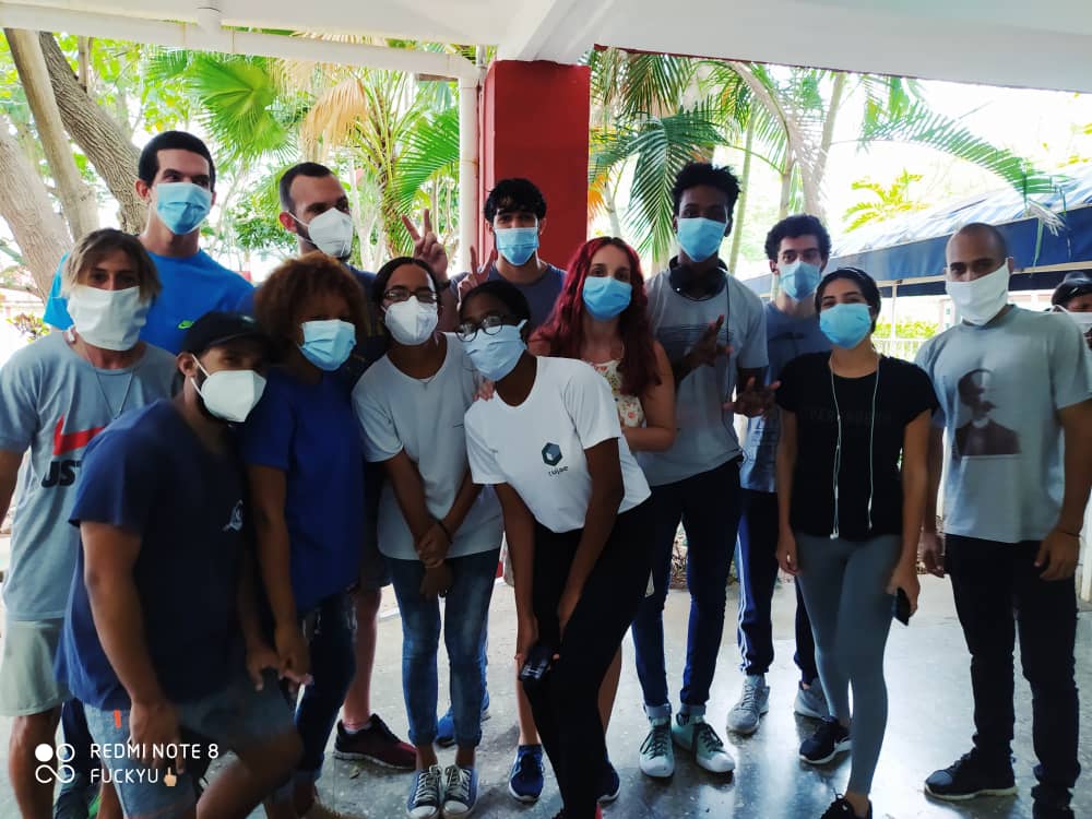 Los jóvenes cujaeños cumpliendo con la labor en el enfrentamiento a la COVID19 <a href="/CujaeInf/">Inf_CUJAE</a> 
.
.
.
#CUJAE
#BastiónUniversitario
#SomosCuba
#SomosContinuidad
#BastionFEU2021