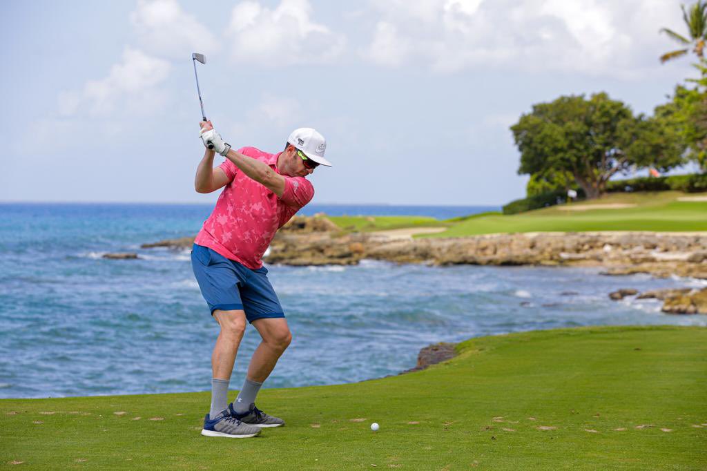 hugocostagolf's tweet photo. Seguimos con nuestra #ExperienciaRepublicaDomicana @lowgolf junto a @globalia en @casadecampo. El primer día pudimos disfrutar del espectacular #DientedePerro. https://t.co/K3iQITQhJL