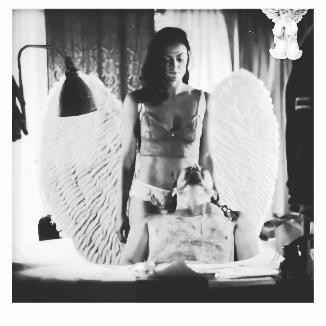 𝗣𝗛𝗢𝗧𝗢 | via Instagram, April 22

“When I got my wings 🦋 #throwbackthursday  #setphotography #angel #film”