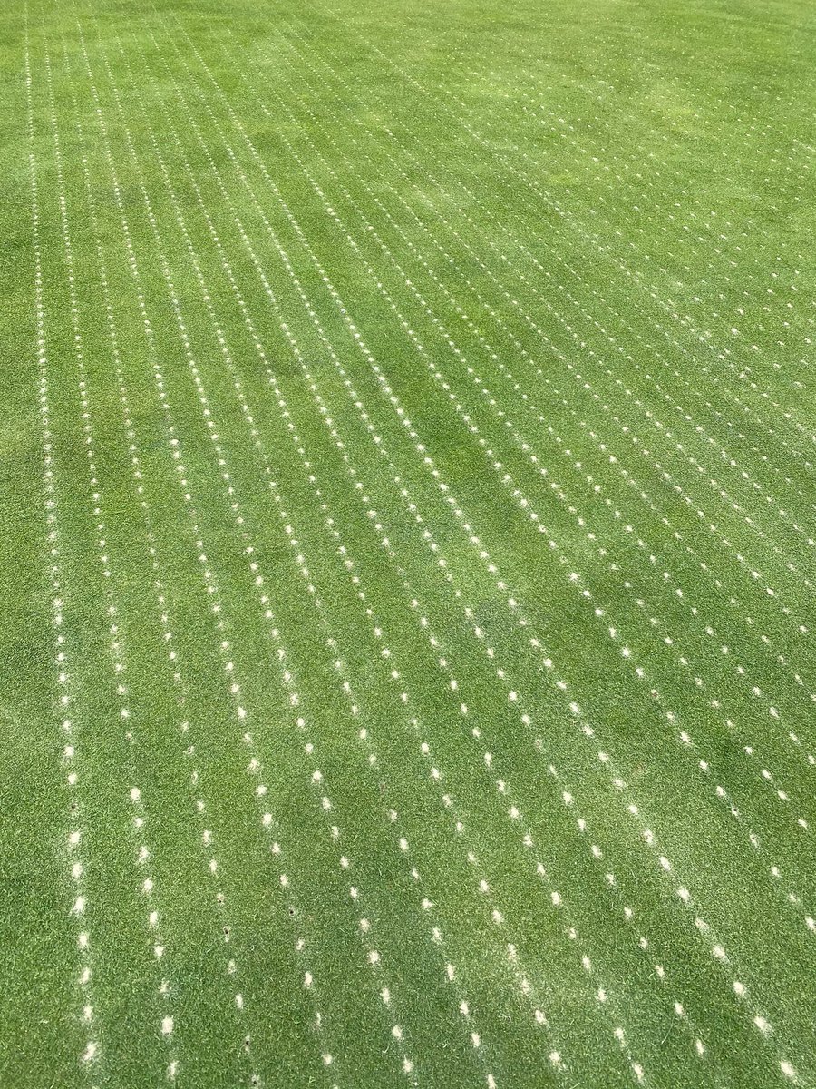 cliffwstewart's tweet photo. VGR TOPCHANGER has landed at Applecross CC in PA! I head Doug had a big smile on his face. #WETJECT #OneClubatatime @STECEquip @life_turf @BertBrace @BCSTEC9 ππ3 x 1.5 is ALOT of material added! #Teardrops https://t.co/OQb4rMiKS8