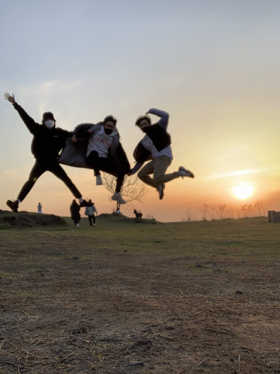 #어느덧_십주년_비원에이포_나르샤
#B1A410THANNIVERSARY
#B1A4_10주년 #10TIMES 
#신우 #산들 #공찬 #모든건바나덕