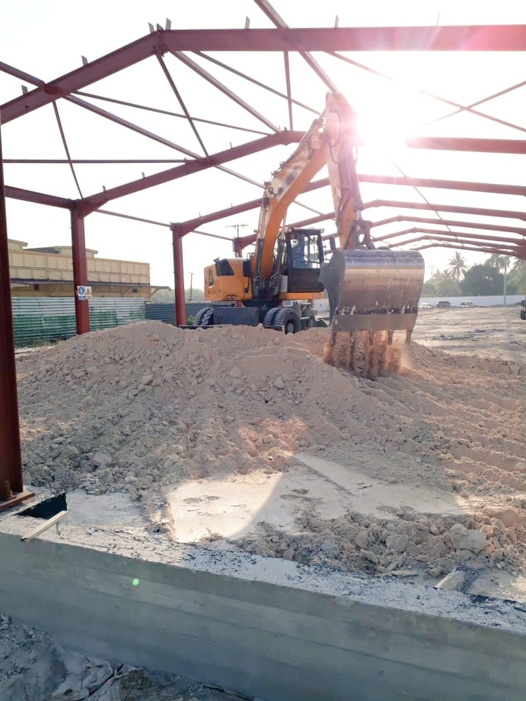 ManuelSobrinoM's tweet photo. El trabajo inversionista de la fábrica de pastas frescas @ComitalS, ha reiniciado luego de un reajuste en su programa de trabajo en función de las directivas de la #TareaOrdenamiento, previendo el inicio de sus producciones para el último trimestre del año.
@coralsacuba #CubaViva https://t.co/C9lJmCC7s1