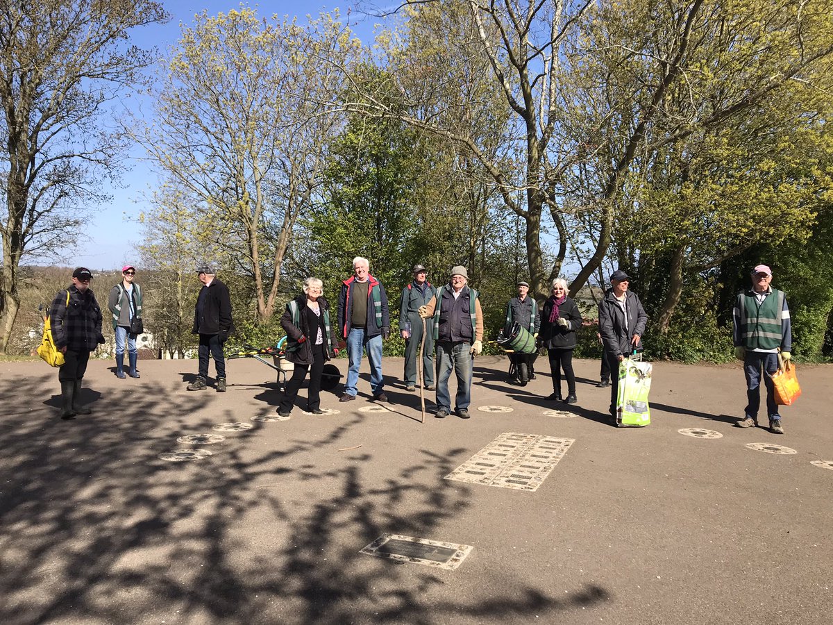 Volunteers at Broomhill Park