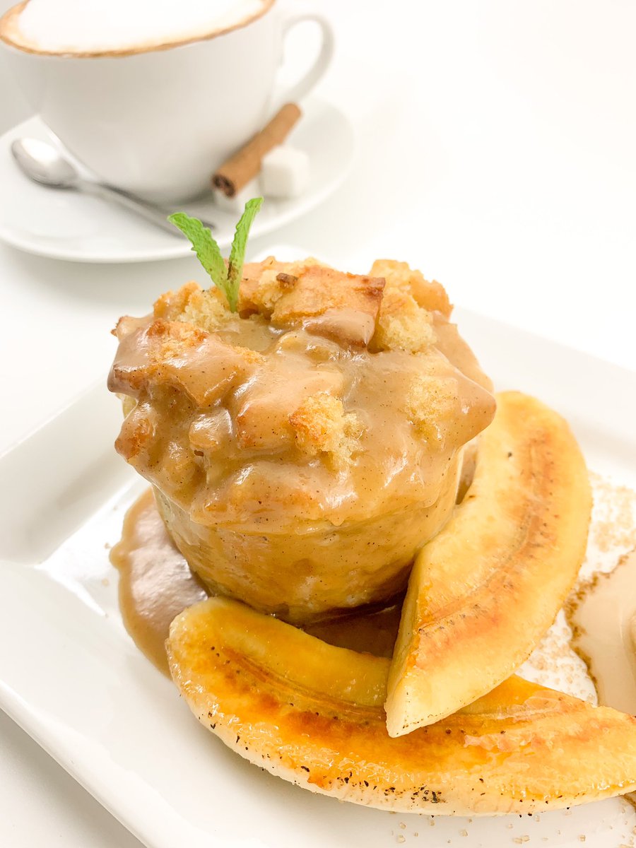 🍌Our #fanfavorite Bananas Foster Bread Pudding is BACK! Treat yourself tonight and make reservations or order carryout here: 
linktr.ee/petersonsresta…
.
.
.
#thursdaymood #dessert #sweettooth #breadpudding #indyfoodies #fishersindiana