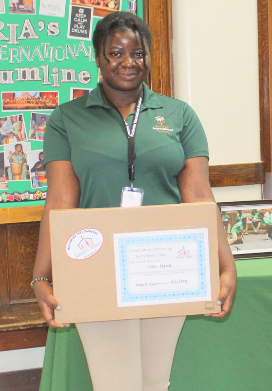 Thank You Saint's Place!  These seniors are excited for the new opportunities this generous gift provides!  #RIACLASSOF2021 <a href="/MaryAndrecolich/">Mary Andrecolich Montesano Diaz</a> <a href="/drpeluso/">Dr. Carmine Peluso</a> <a href="/RCSDNYS/">Rochester City School District</a> <a href="/LCMLessons/">Dr. Lesli Myers-Small</a> <a href="/jlgrimes1103/">jlgrimes</a>