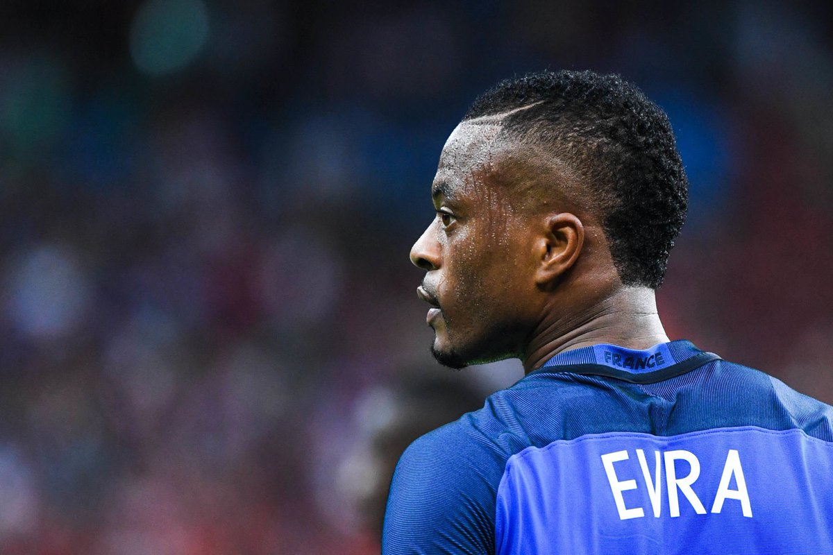ActuFoot_'s tweet photo. Evra : « Pourquoi ils n'ont pas la même énergie et la même passion pour lutter contre le racisme dans le foot que celle contre la Super Ligue ? Vous savez pourquoi ? Parce qu’il n’y a pas d’argent en jeu. »

(Instagram) https://t.co/TSgAVlPIg5