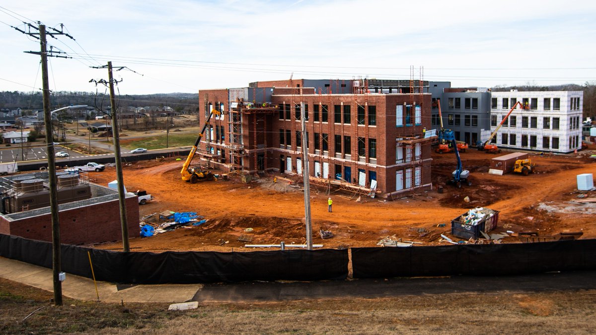Construction of JSU's new Merrill Hall passes halfway point <a href="/JSUNews/">Jacksonville State University</a> #construction

ow.ly/tykG50D8Rjs