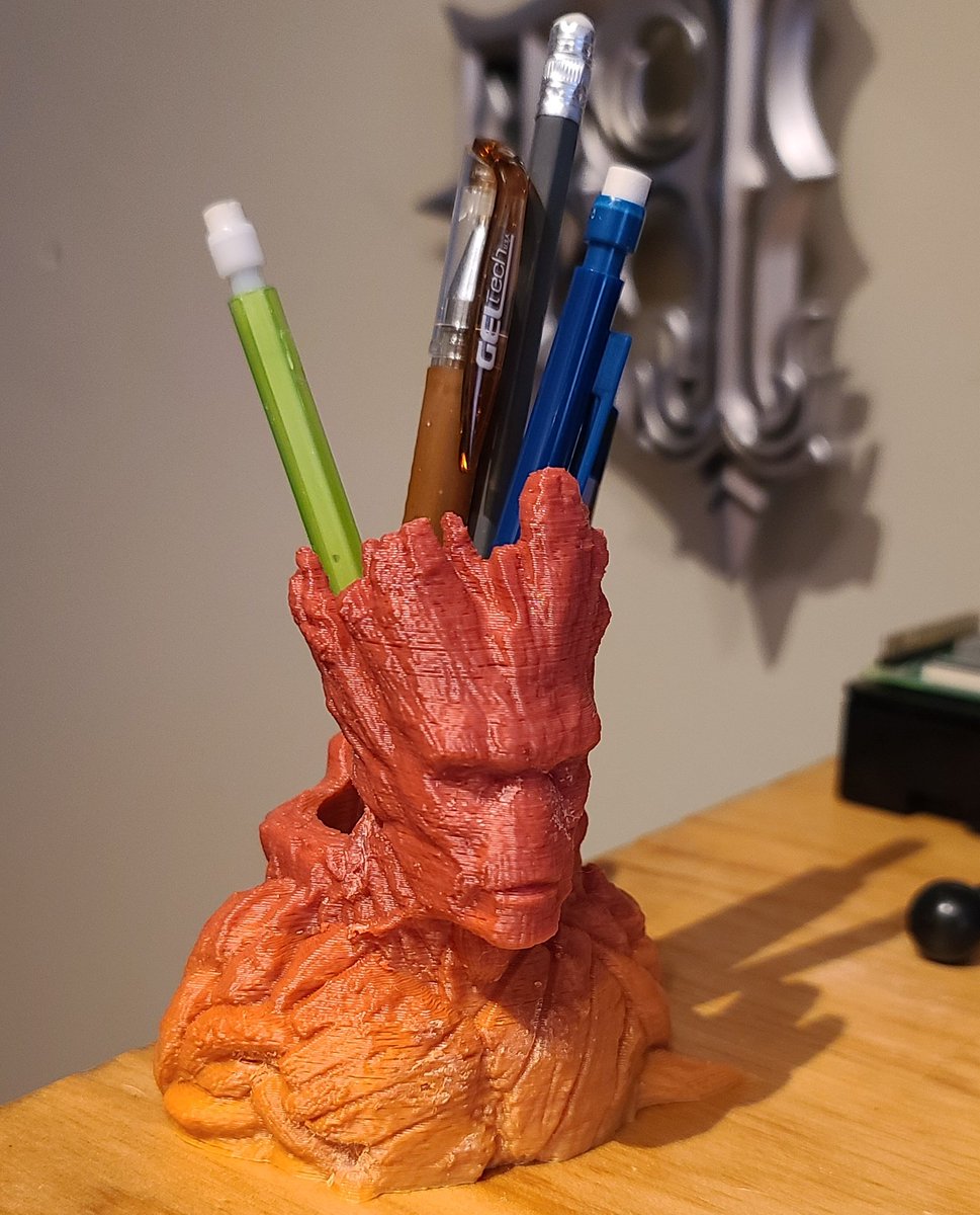 I am... pencil holder.
#Marvel #3Dprinting