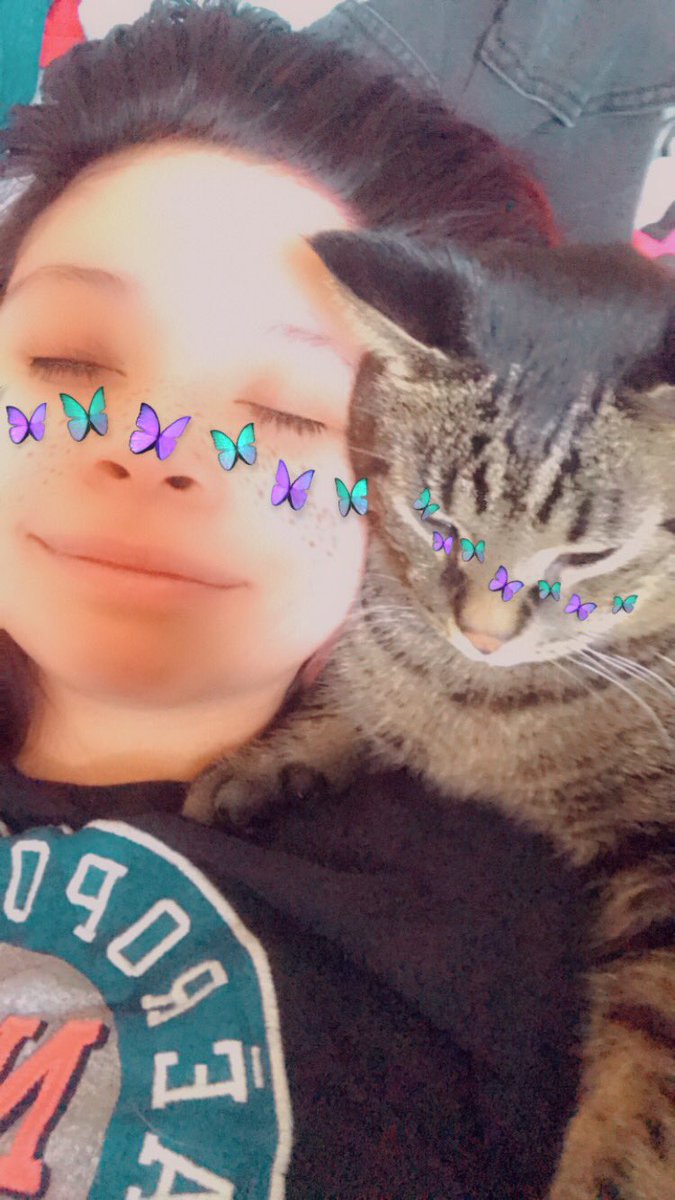 Kit_Hub9's tweet photo. My little love bug ❤️ https://t.co/ze7MiSNG35