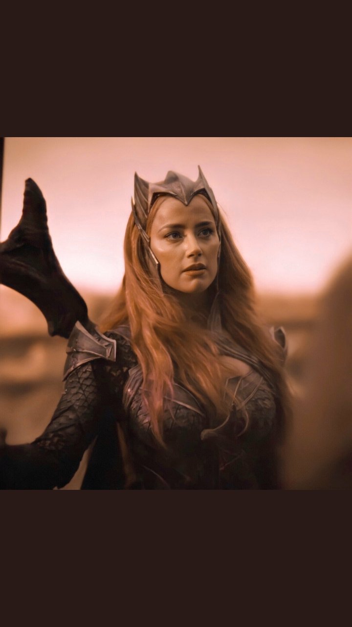 Wishing a Happy Birthday to Amber Heard               