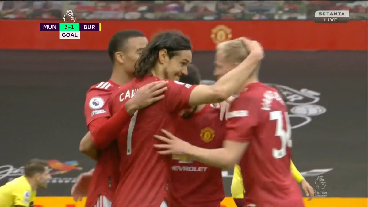 Cavani's leadership. He shows Donny some love and even gives him a kiss on the cheek. I hope Edi stays next season though I fully respect any decision he makes.