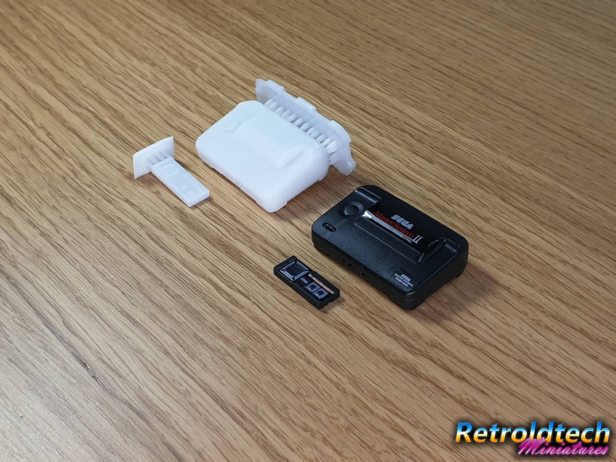 Retroldtech's tweet image. 1/6 Scale SEGA Master System II Manufacturing 😁.
#segamastersystem #segamastersystem2 #segagames #segaretro #retrogaming #miniatures #onesixthphotography #onesixthscale #toyphotography #toycollector #alexkidd #sonicthehedgehog #retrocollective