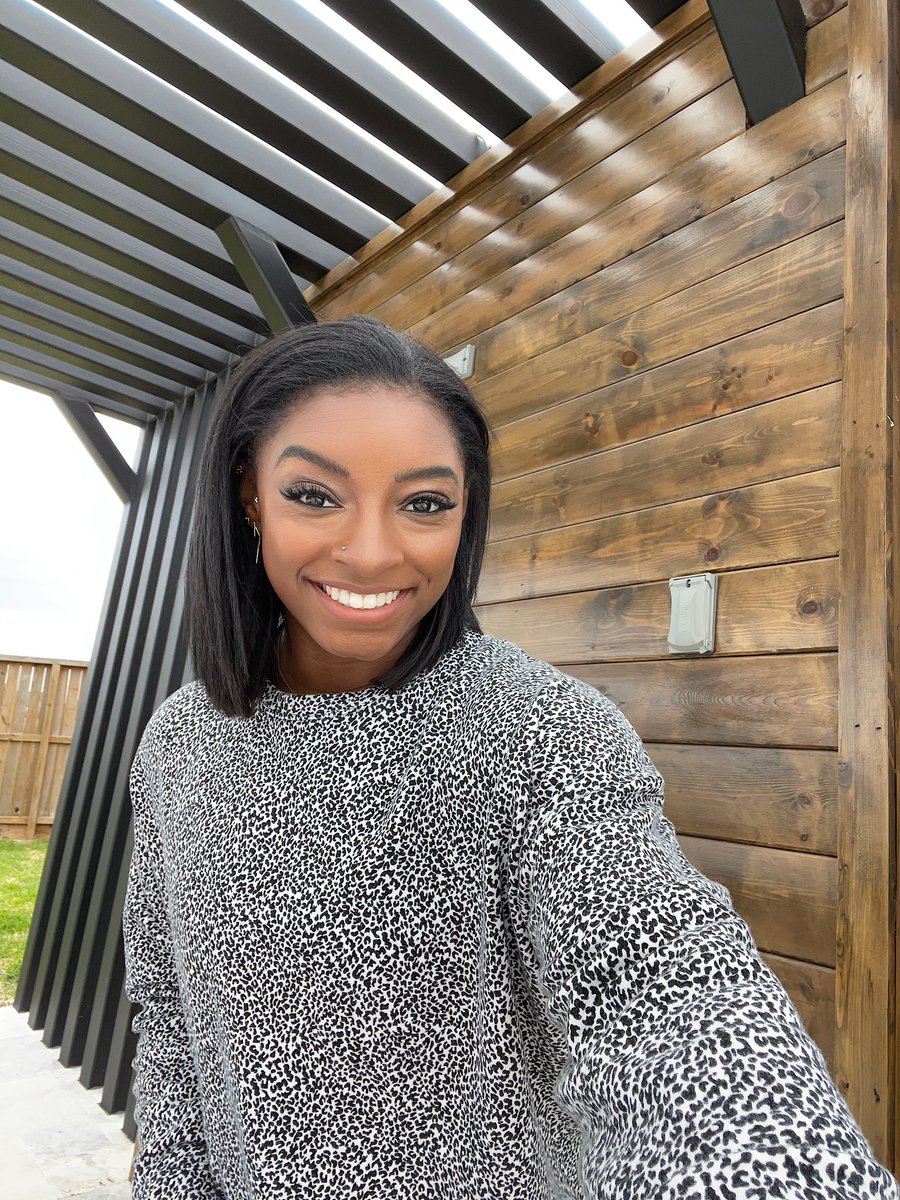Simone Biles tweet media