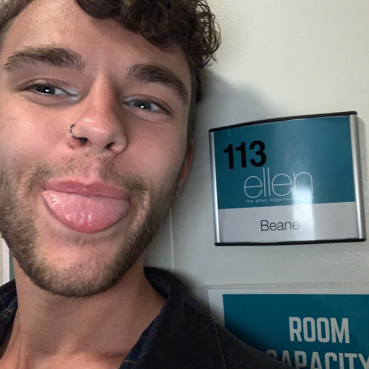 AmericanIdol's tweet photo. "That's Beane!" Our favorite pocket full of sunshine @beanemusic was absolutely BEAMING on @TheEllenShow today! 

Watch here: 🎶☀️https://t.co/SN9wAdRo3k☀️🎶 https://t.co/H0UDqi3bTy