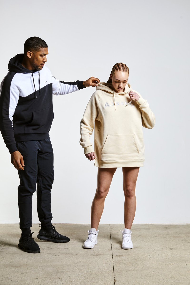 AJBXNG's tweet photo. BTS Creative Direction from @anthonyjoshua on our latest Spring shoot. 

Comment below your favourite pieces from yesterday’s drop👇 https://t.co/vqjDSHWaFE