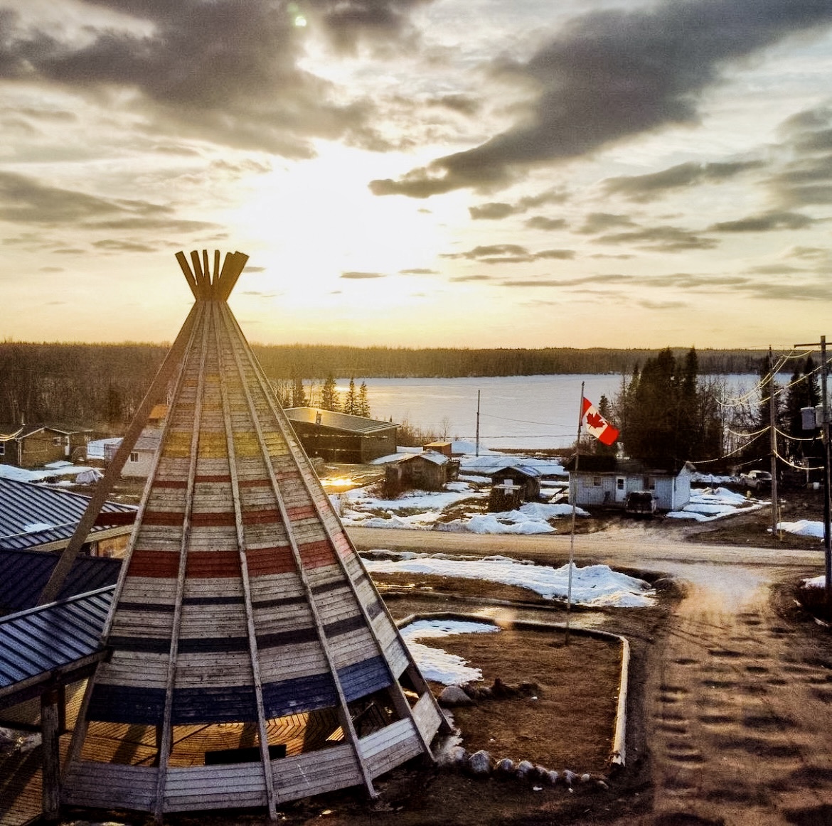 WFNsupplyroad's tweet photo. Can we talk about how blissful this photo of Webequie is? 😊😍
📸: @m4ckenziedc
#webequie #firstnations #indigenous #indigenouscommunities #remotecommunities #canadafirstnations #ojibway https://t.co/6milzDmouv
