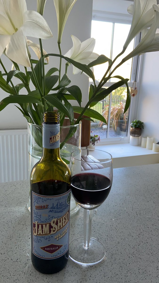 Scarletmarc's tweet photo. Nawr tê
This is lovely 👌🏽 🍷
#JamShed #OffTomorrow https://t.co/XlWDUhomkk
