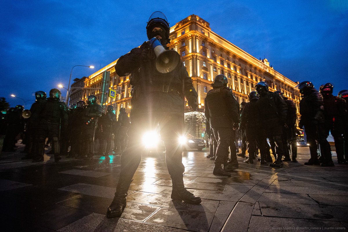 martin_camera's tweet photo. Мои фотографии вчерашнего митинга в Москве.

https://t.co/NgOHCxD2Wn

Буду благодарен за ретвит. https://t.co/Pceo1RedRi