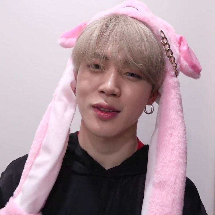 。　☆ 。　   ☆。　   ☆ ☆。　＼　　 ｜　　  ／。　☆        if park jimin       is your comfort person click on this, you won’t regret it  ☆。　／　  ｜　　＼。　☆ 。　 ☆。 　　 。　　☆。