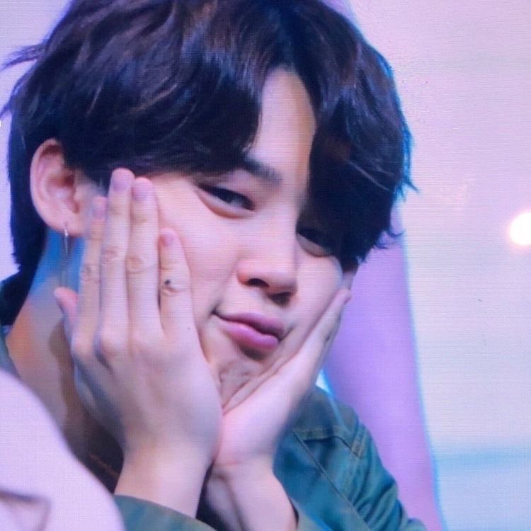 。　☆ 。　   ☆。　   ☆ ☆。　＼　　 ｜　　  ／。　☆        if park jimin       is your comfort person click on this, you won’t regret it  ☆。　／　  ｜　　＼。　☆ 。　 ☆。 　　 。　　☆。