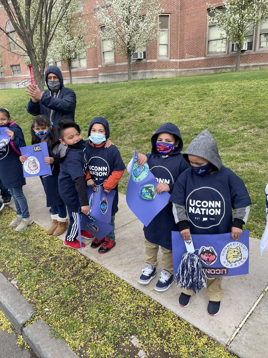 Husky Ticket Project (@huskyticketproj) on Twitter photo 