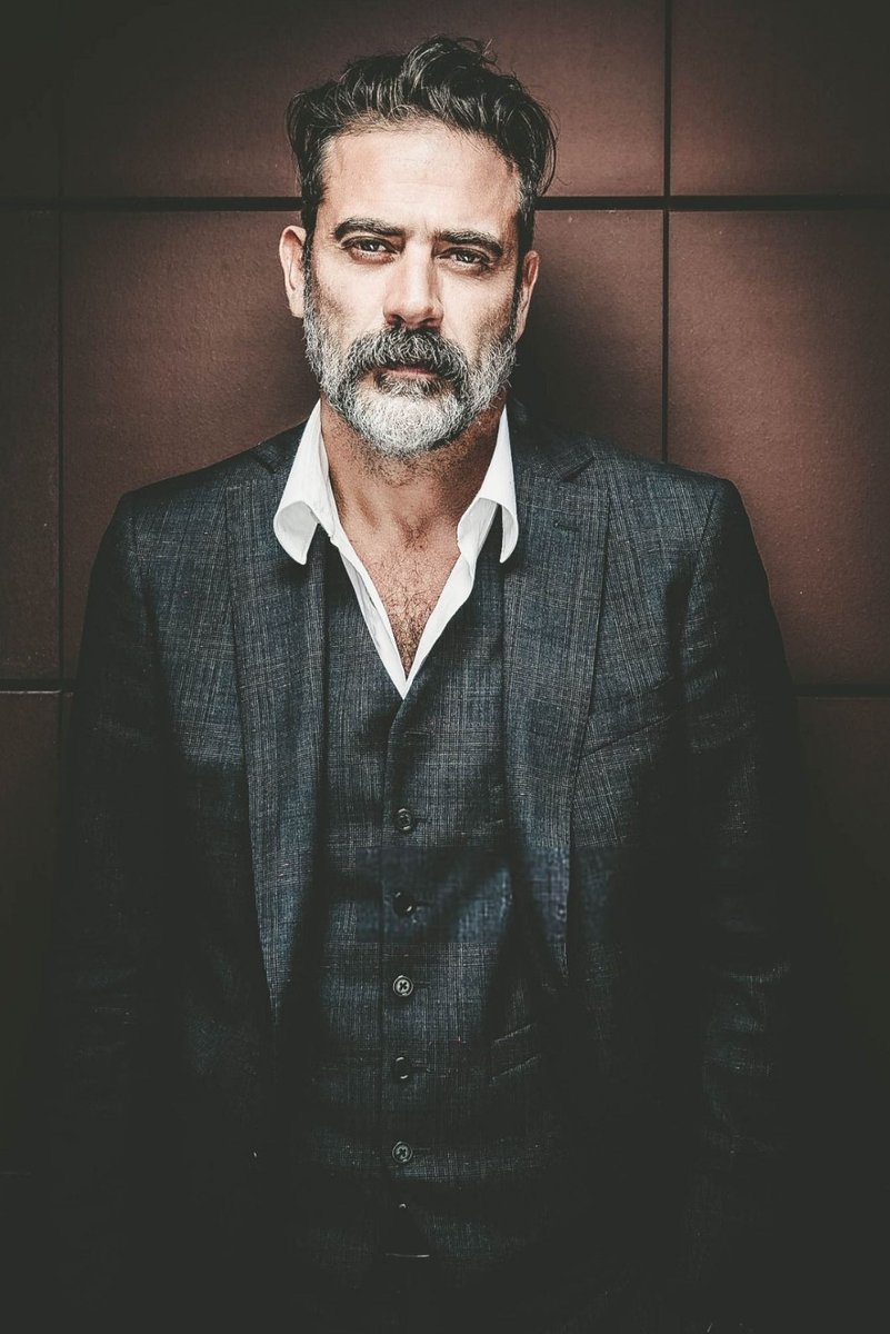 DuckaMX's tweet photo. #happynirthday #JeffreyDeanMorgan hoy cumple 55 años @JDMorgan 🥳
#FelizJueves #DiaDeLaTierra https://t.co/fwOCIMMijP