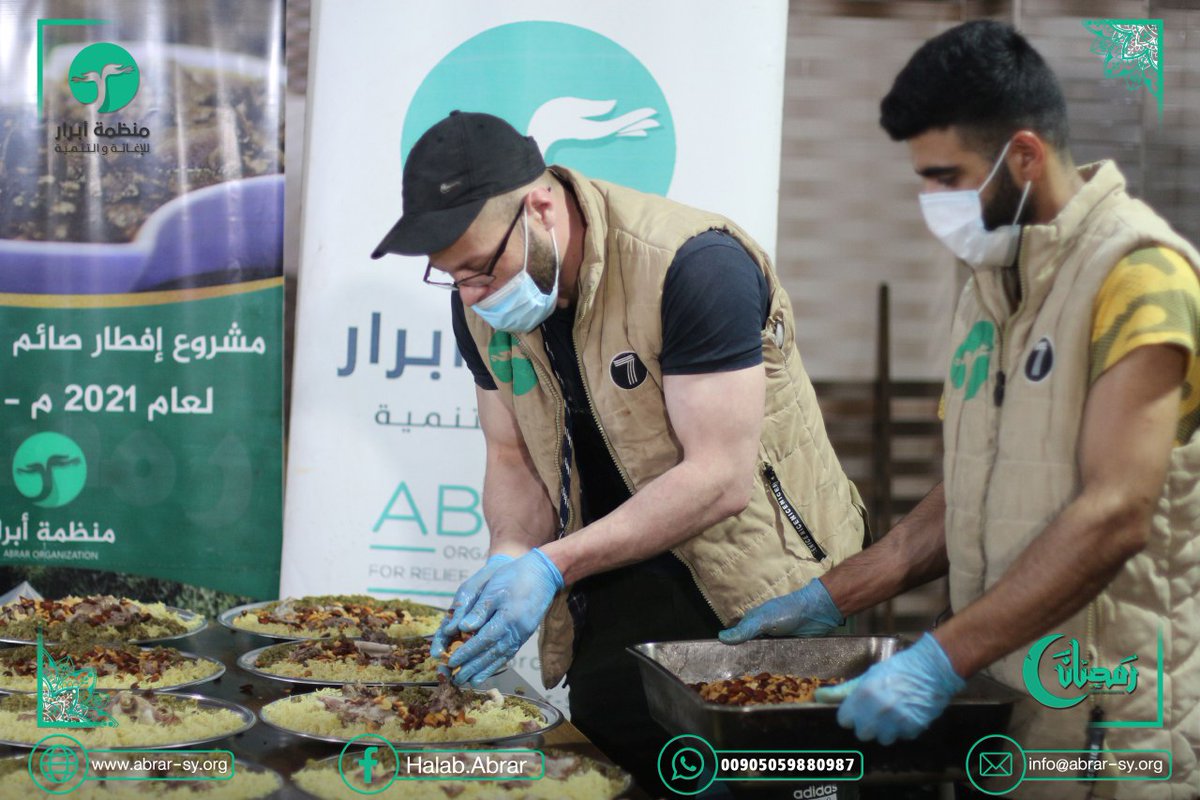 AbrarSyOrg's tweet photo. اليوم العاشر  من شهر رمضان المبارك يوم الأربعاء يقدم #مطبخ_الأبرار_الحلبي وجبة مميزة  فريكة والأرز(منسف) بلحم الضأن والمكسرات https://t.co/qb180DZecn