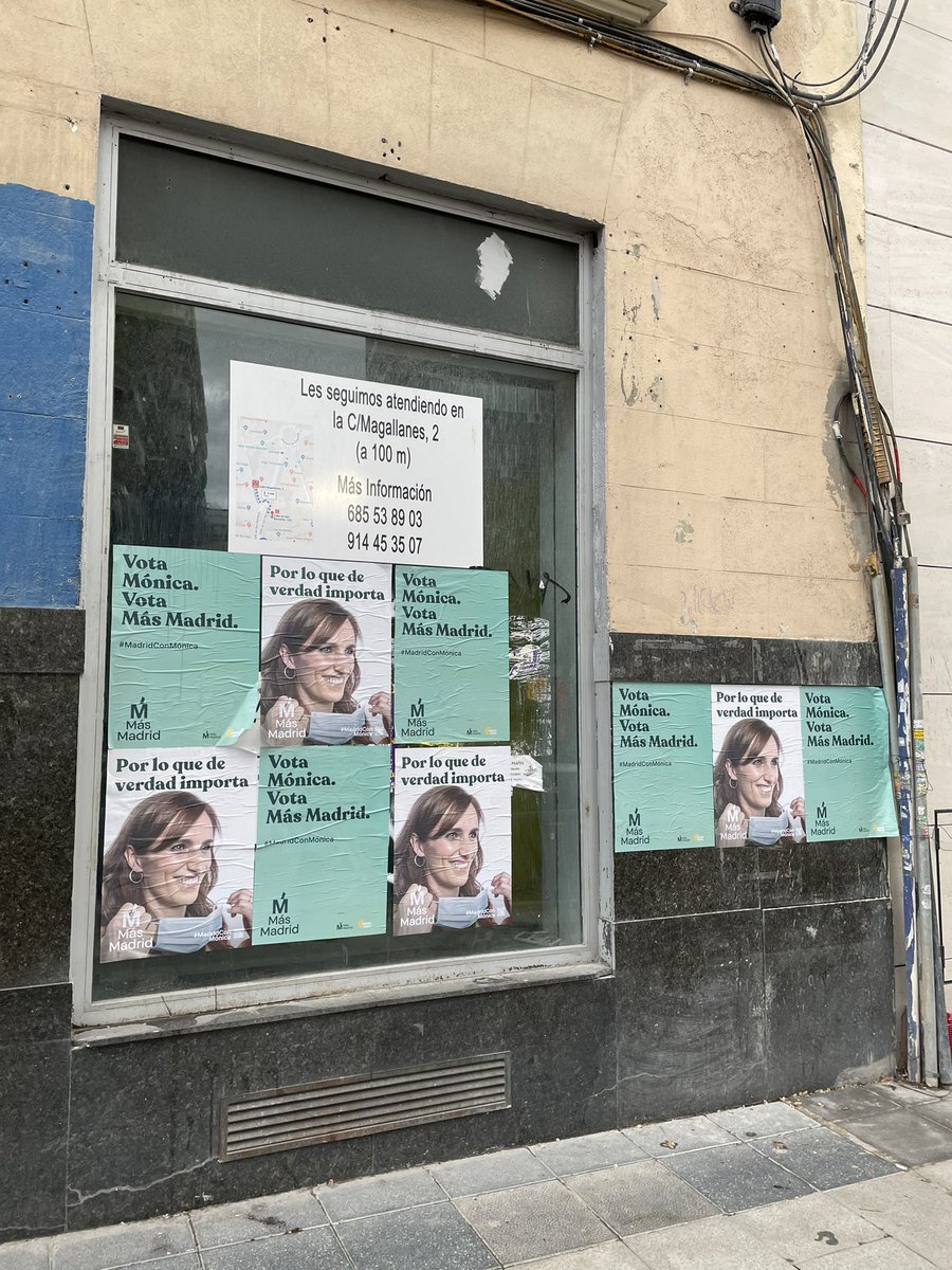 joryus's tweet photo. No entiendo como hay partidos políticos que se dedican a pegar propaganda en cualquier sitio y de cualquier manera, mantengamos limpia nuestra ciudad por favor! @MasMadridCM #chamberi #madrid https://t.co/DOtn5Qca9U