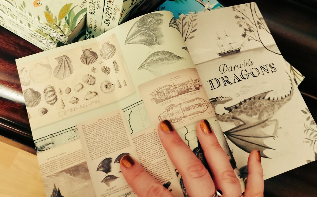 LindsayGalvin's tweet photo. To celebrate 4th print run and fab sales for🔥🐲Darwin's Dragons🐲🔥 I'm giving away a signed stamped copy and bookmark💚

This is the French flaps version which was a special edition for the first print run...

To enter: follow, RT and post your fave animal gif or photo by 25/4 https://t.co/GivhryiB4y