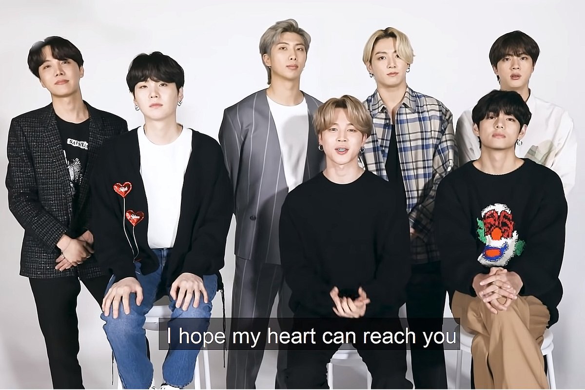 YoongiMexico's tweet photo. [TRAD] #BTS @BTS_twt 

P: Hay siete miembros con personalidades distintas cada uno. ¿Cuál es el secreto de tu trabajo en equipo?
RM : "Creo que hemos estado juntos durante mucho tiempo además los miembros son realmente muy agradables"..(+) https://t.co/7h36JaJ5u7