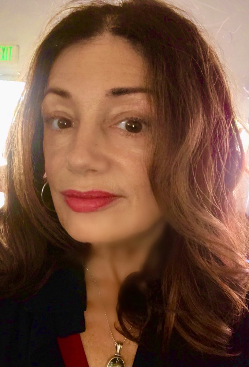 ronthebod's tweet photo. Do you finally feel the urge to open up?? Or at least wear lipstick? Or are you #stayinin #Lipstickunderyourmask https://t.co/9vNe19wY0d
