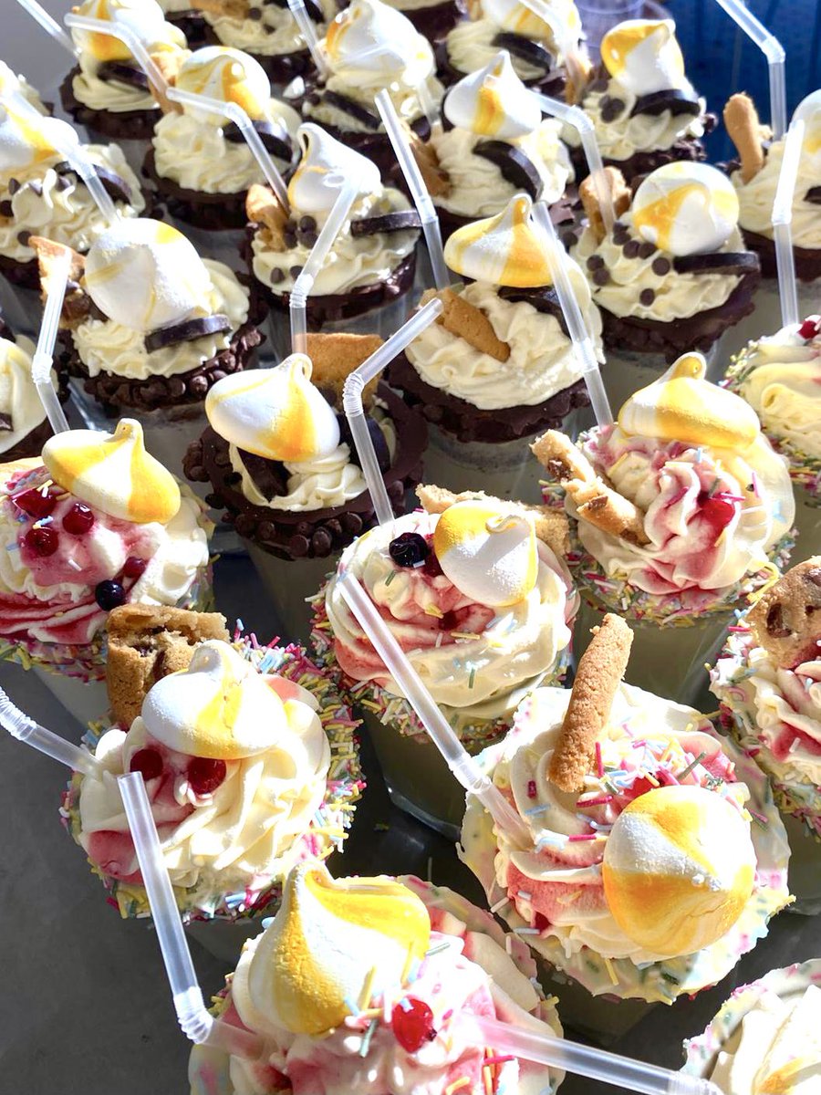 GiggDining's tweet photo. A little treat for the students before the start of term. #bitlateposting #freakshakes #chocolatecrunch #lemonandraspberry @HolroydHowe @chefbenji64 @OliCullers @Rachael48432853 https://t.co/QB4vE0niVq