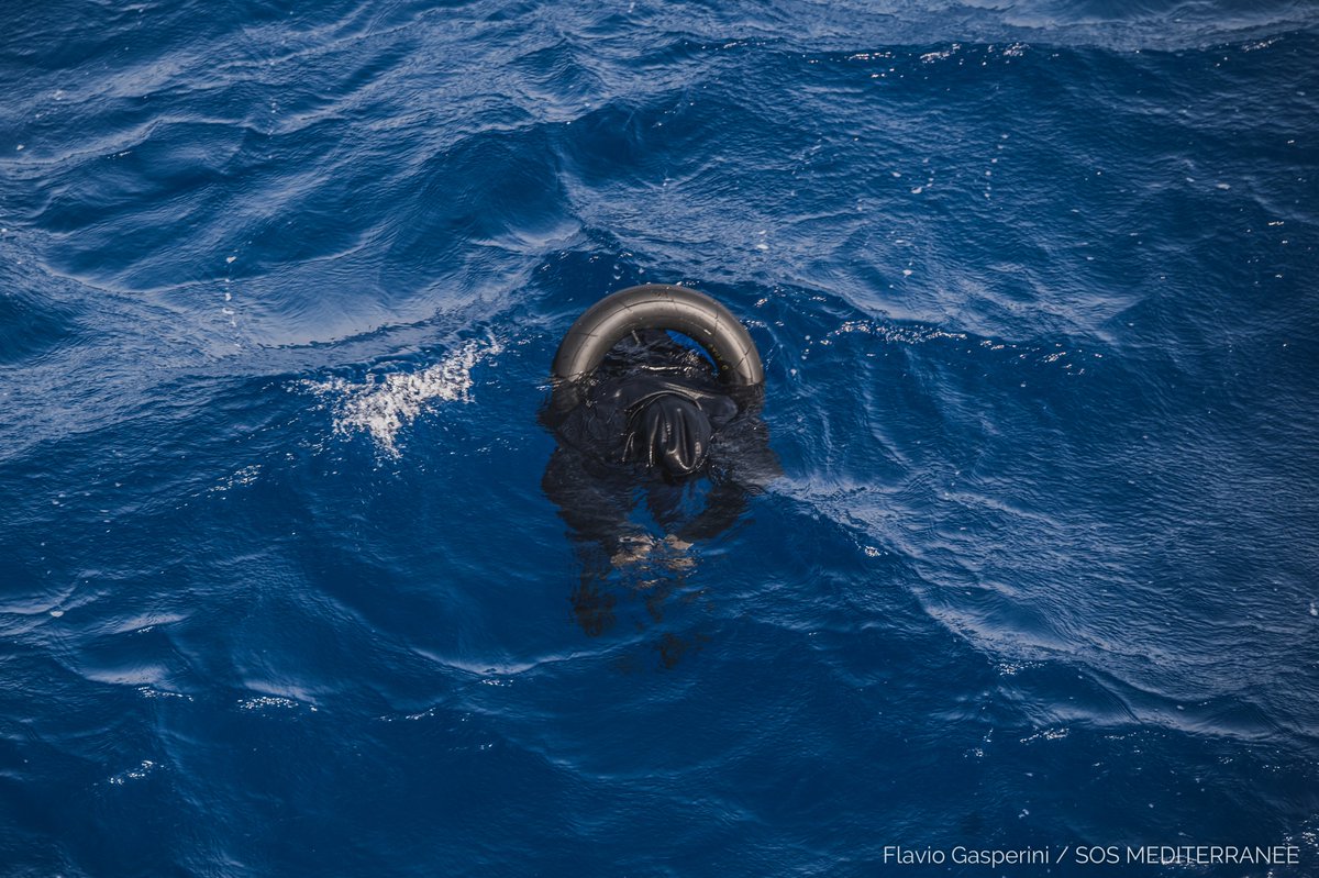 EmmanuelleChaze's tweet photo. After a terrible night racing through a storm, hours of search, the Ocean Viking found the capsized rubber boat that @alarm_phone  signaled yesterday. 

There was no assistance from any authorities.

None of the 130 people on board survived.

📷© Flavio Gasperini @gasperiniflavio https://t.co/DBFK82mpxn