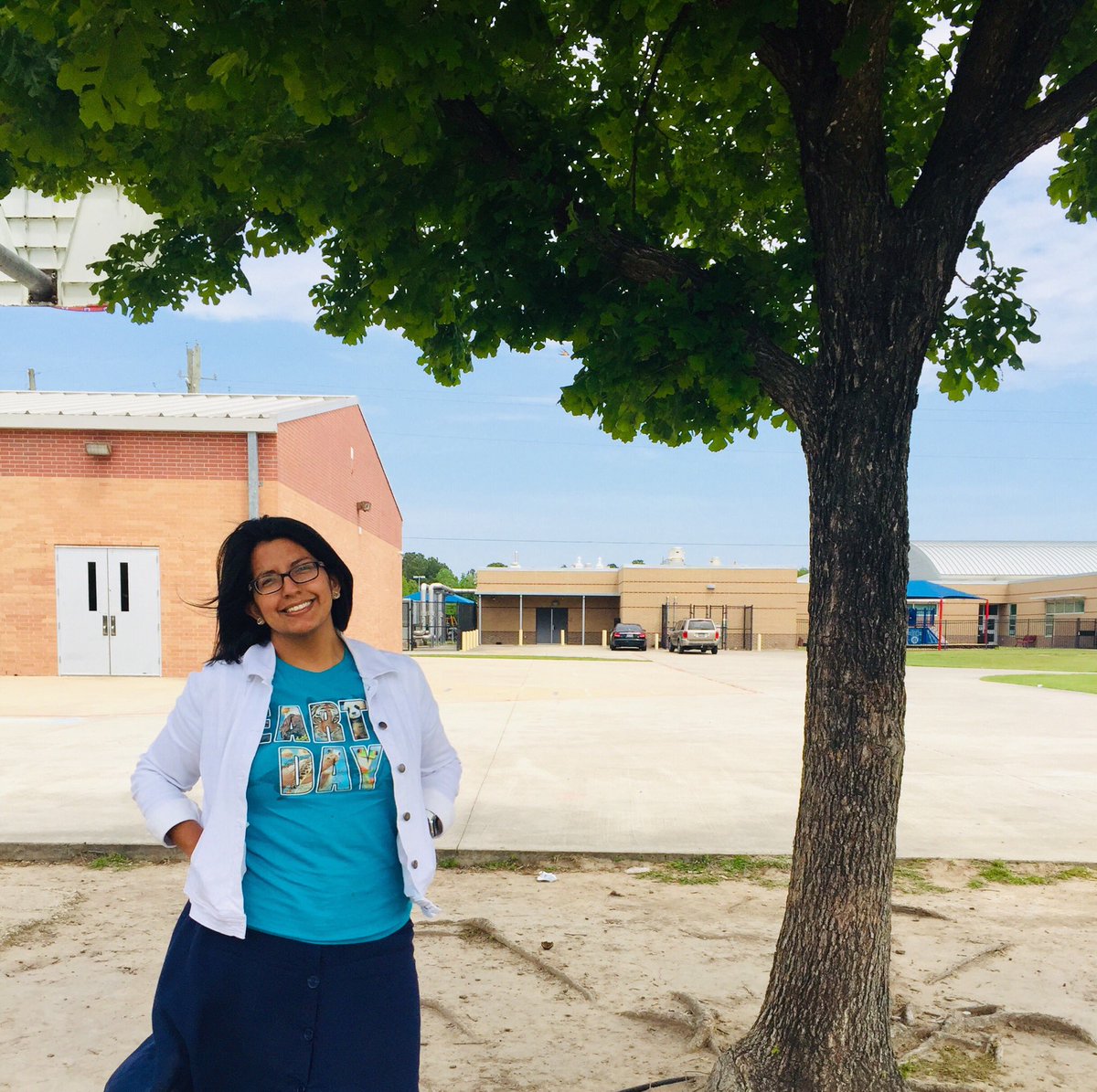 mgarza_teacher's tweet photo. It’s Earth Day! I gotta represent with my Earth Day T-shirt! We also launched our ecosystem project! Shout out to @MsJessMercado for creating this for our @McDougleKISD 3rd graders! #KleinScience https://t.co/yAFFGo0egk