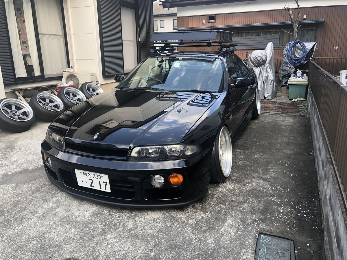 直接取りに来れる方で ルーフキャリアとカーゴラックセットで欲しい方 