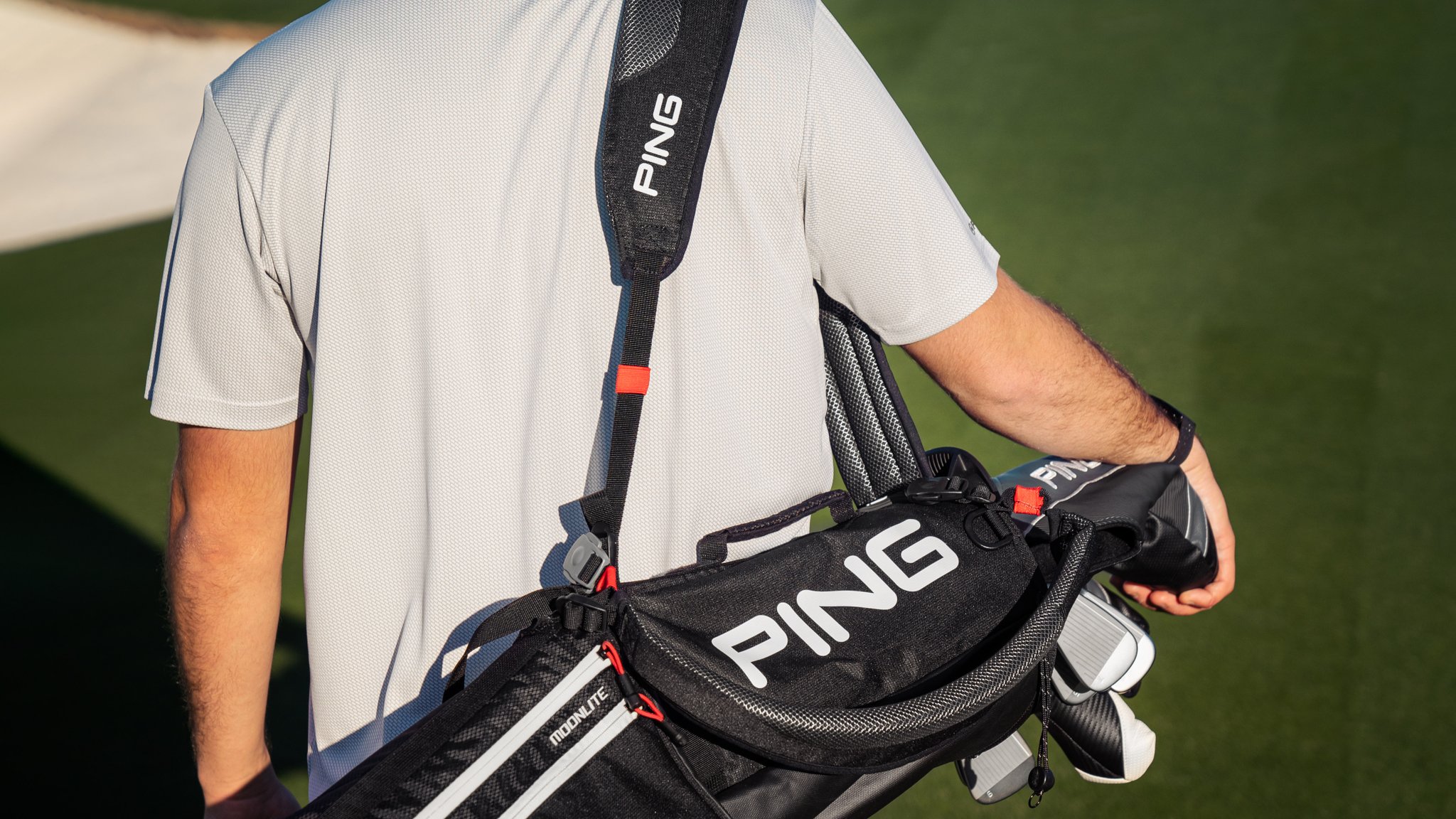 PING Moonlite Golf bag ピン ムーンライト Moonlite Golf Pencil Bag in Gradient Mr. PING | Ping Europe