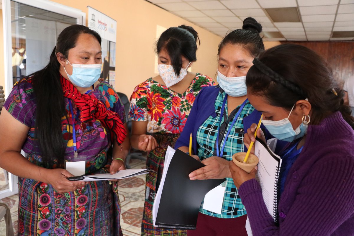 Programa de desarrollo sostenible basado en ciencia: Rutas hacia el porvenir. Centros UNESCO-MALALA-MINEDUC