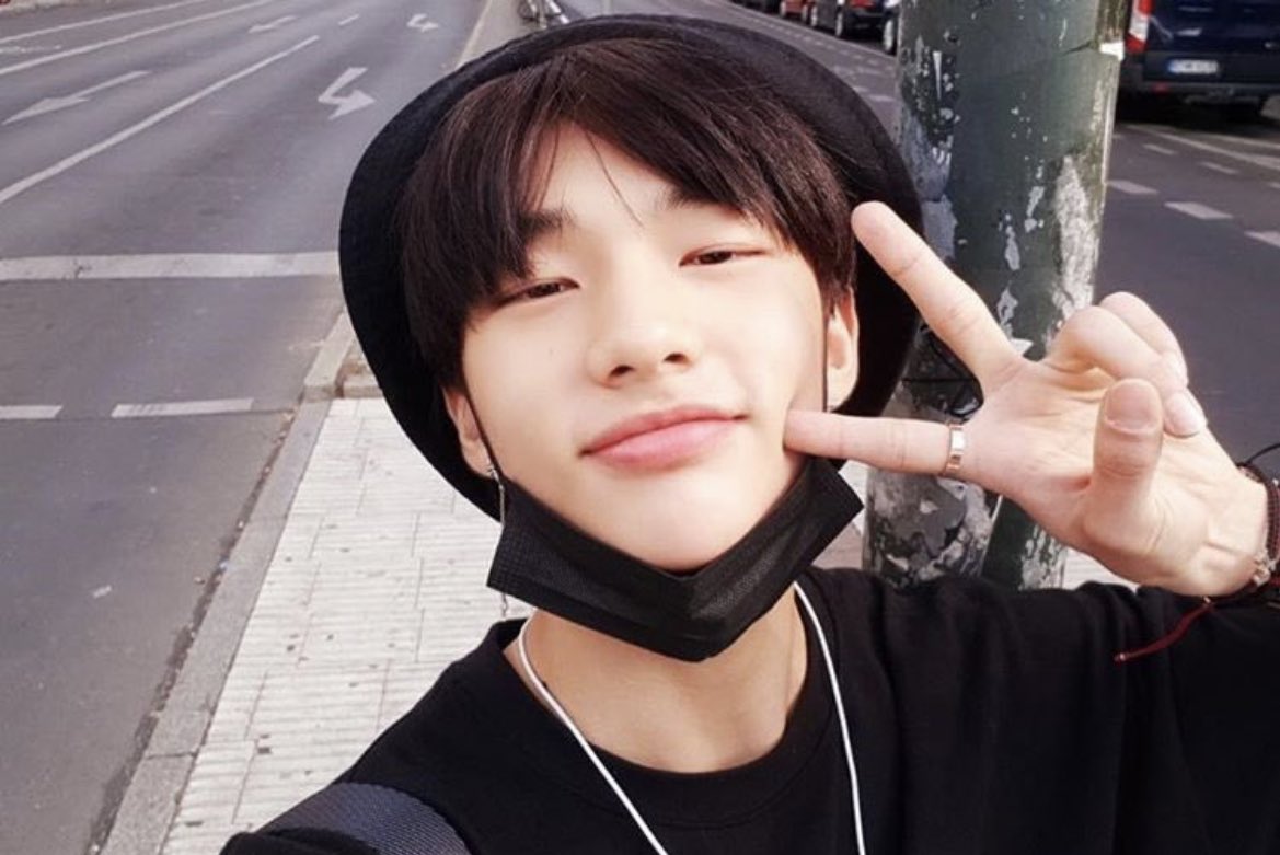 bon je vais ajouter un tweet en dessous chaque jour jusqu’au retour de hyunjin