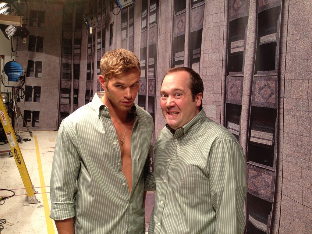 Have you ever seen two Lutzes have this much fun working together on  @30Rock ? I sure haven't.  @kellanlutz