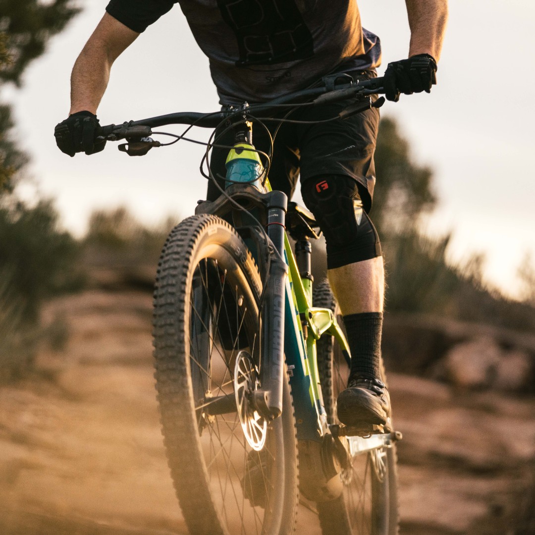 Big value and a badass look come together under one roof in the all-new <a href="/RockShox/">RockShox Suspension</a> Domain. Featuring legitimate enduro capability, strength, and legacy, this robust fork is packed with value to meet the demanding needs of both MTBs and E-MTBs alike.⁣ #Rockshox #LiveToPlay