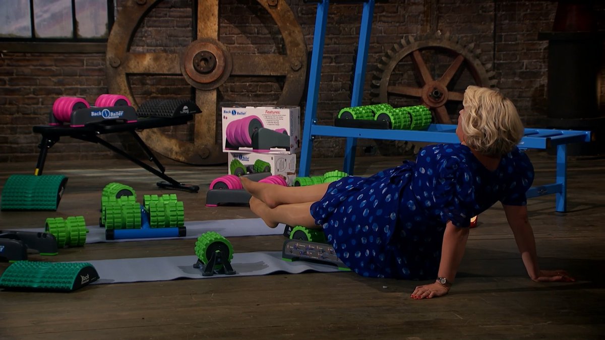 When you have a gym class at 6pm but drinks outside with the girls at 7pm… <a href="/SaraDaviesCC/">Sara Davies</a> #dragonsden