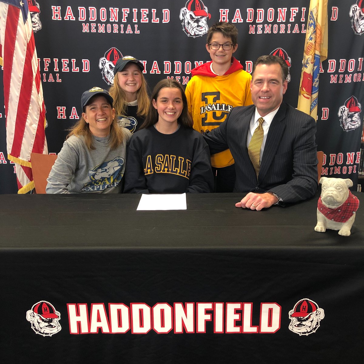 HMHSathletics's tweet image. HMHS is pleased to announce that Katie McCormick will attend LaSalle University and play soccer for the Explorers!