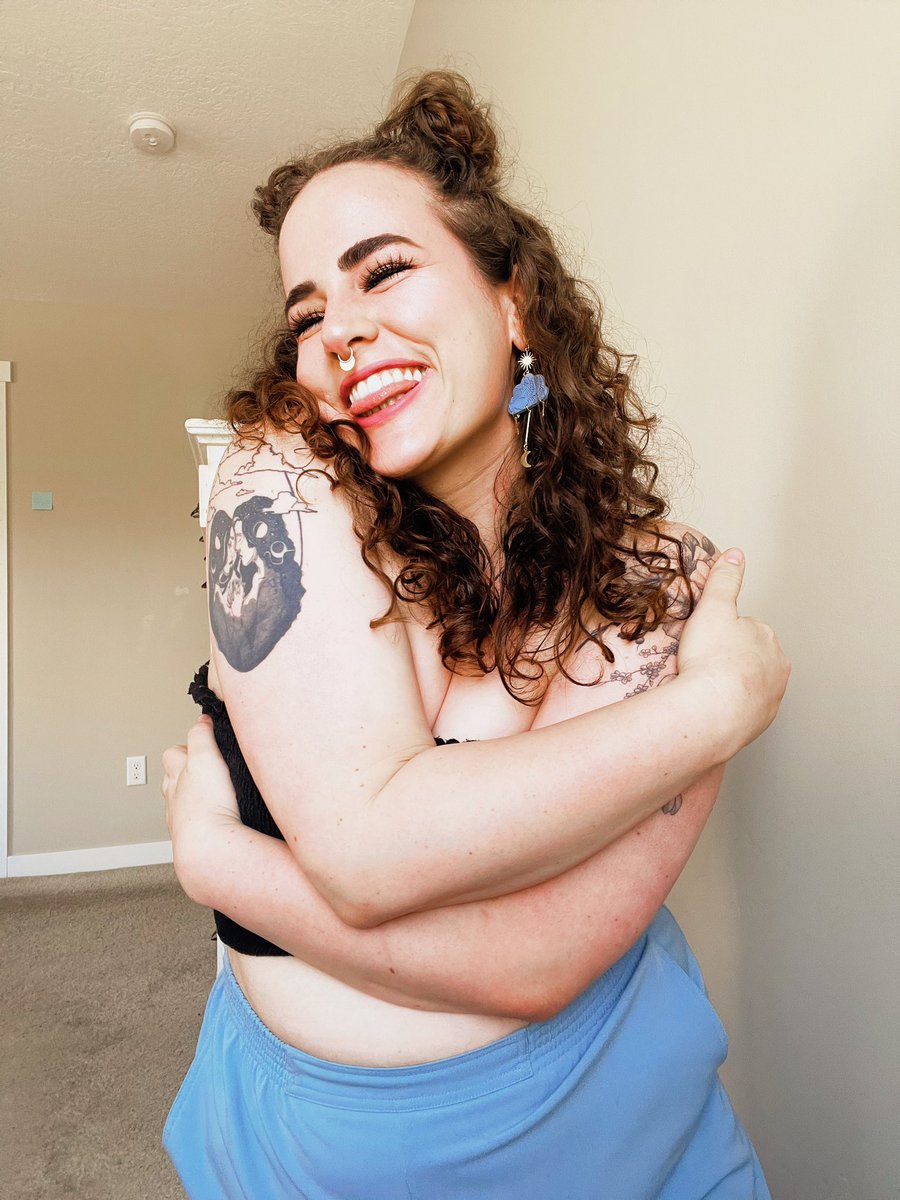 smilinggetsmeby's tweet photo. 🗣 MY TUMMY IS SO CUTE AND SO IS YOURS 🗣 https://t.co/nRbAewYpWP