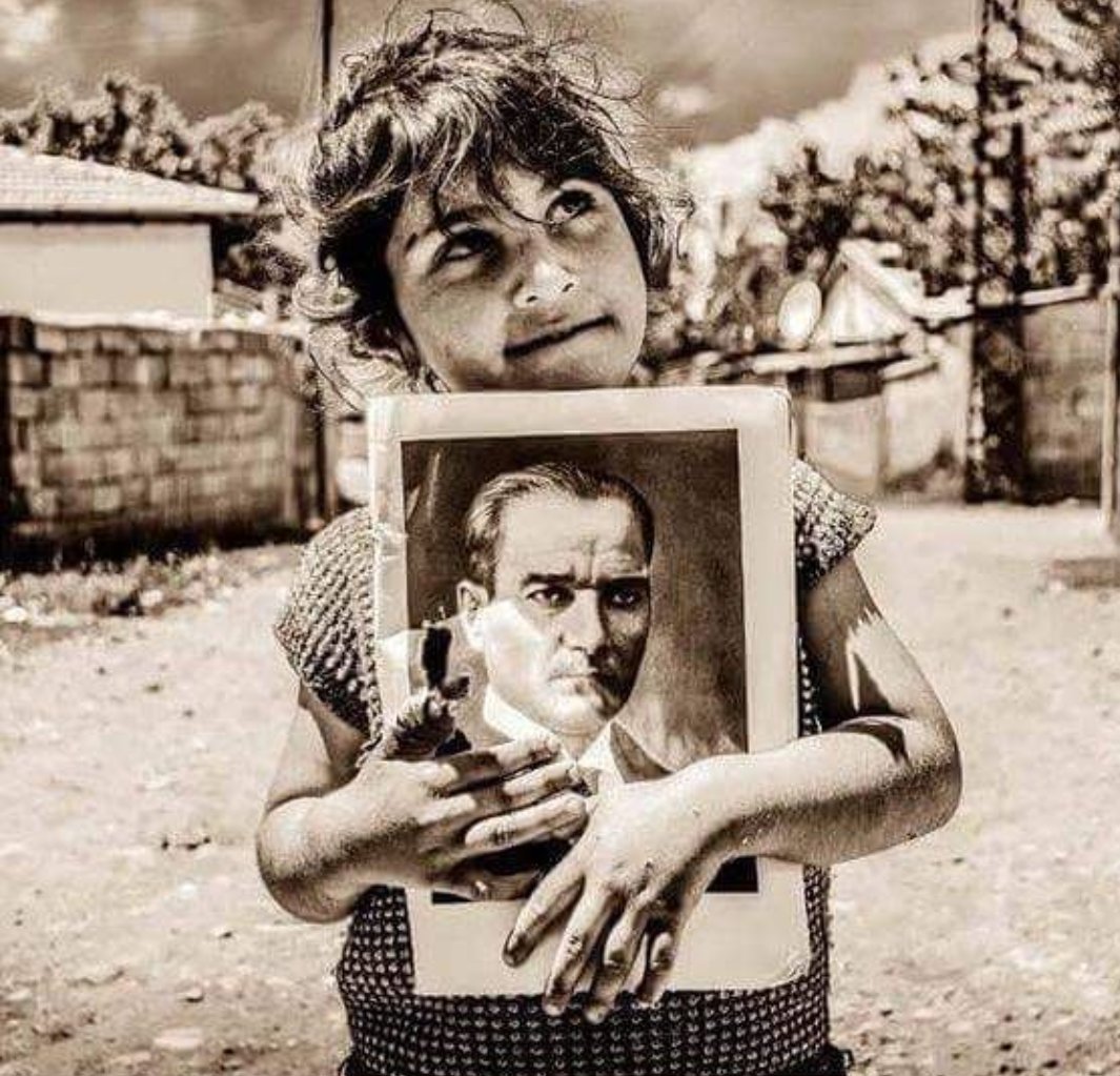 ulasokanntas's tweet photo. #23Nisan https://t.co/cOx2MlNiyX