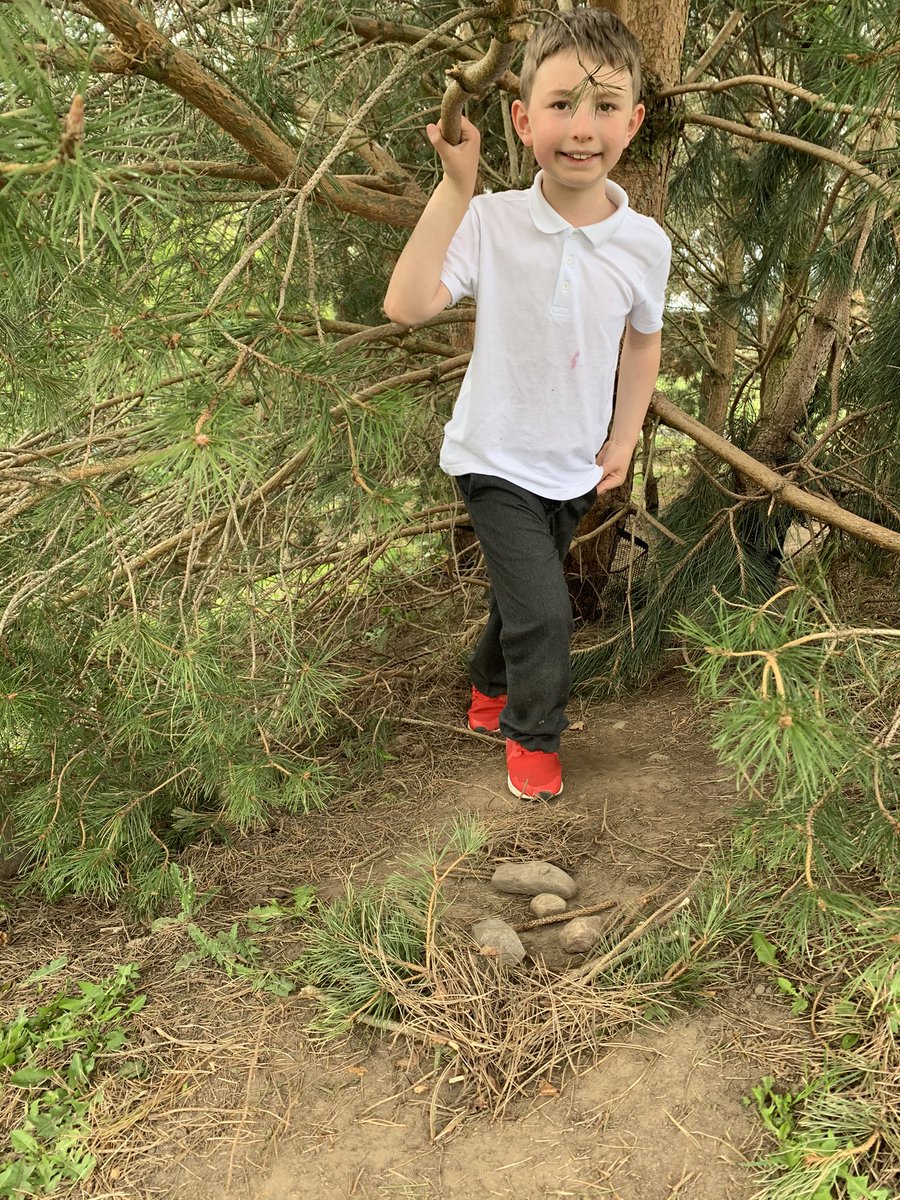 InshesP4's tweet photo. To celebrate Earth Day today 🌍, P4 looked at the work of Andy Goldsworthy and created some outdoor art. Check out their creations!! https://t.co/vQ143Ubq1C