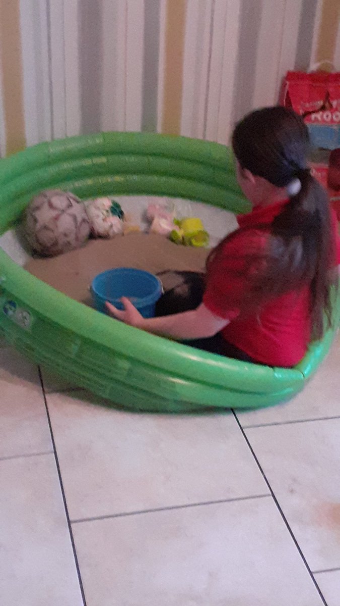 Bring the beach to the kitchen pest is nearly 10 Haha 💕💕💞