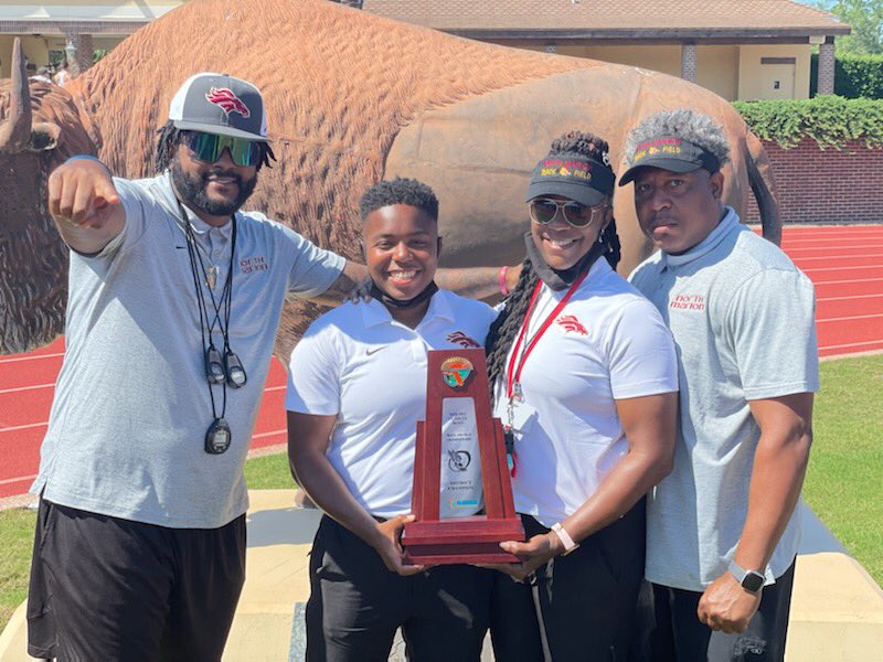 BejaiiF's tweet photo. Boys District Champs!!! @coachCrews1 @NMColts @nmcolt13 https://t.co/WxznQKav9Q