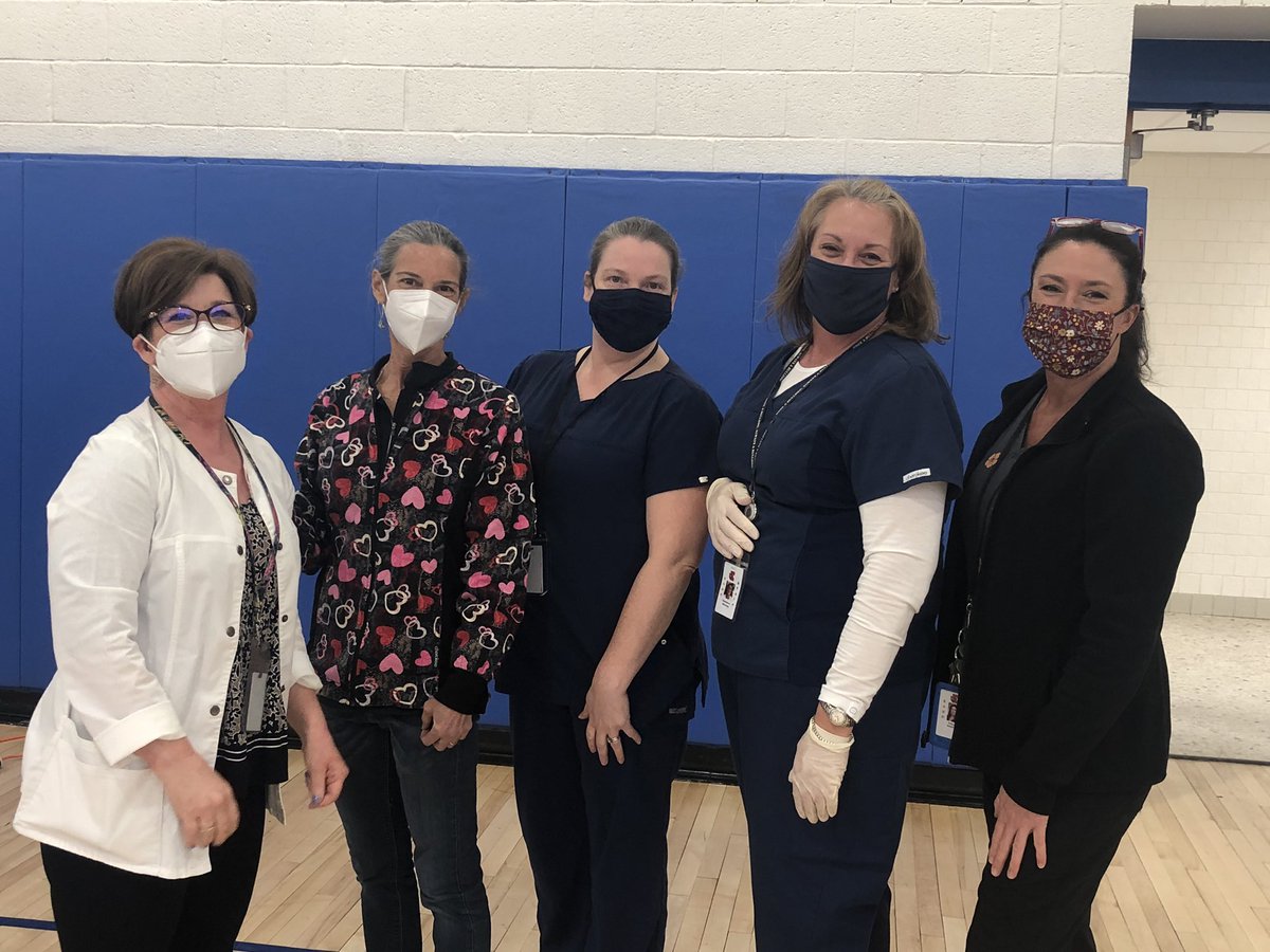 DirectorStudentServ tweet media